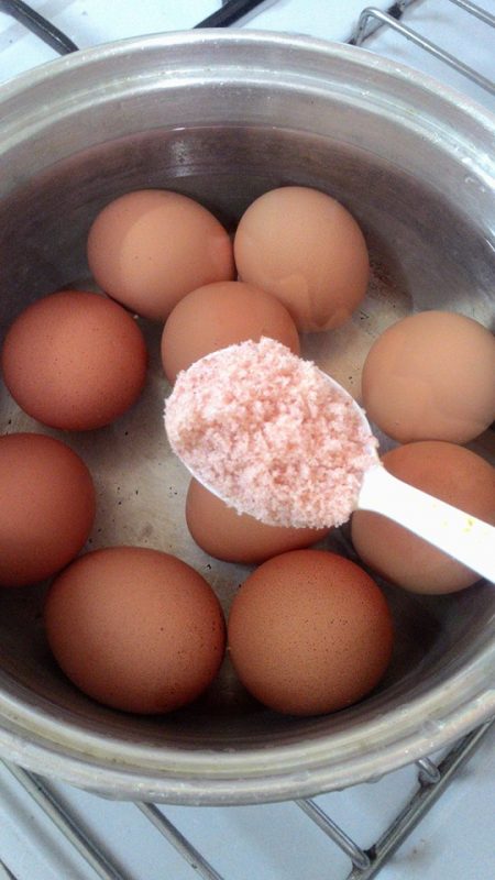 Petua Rebus Telur Agar Mudah Dikupas, Licin & Tanpa Cela. Ini Cara